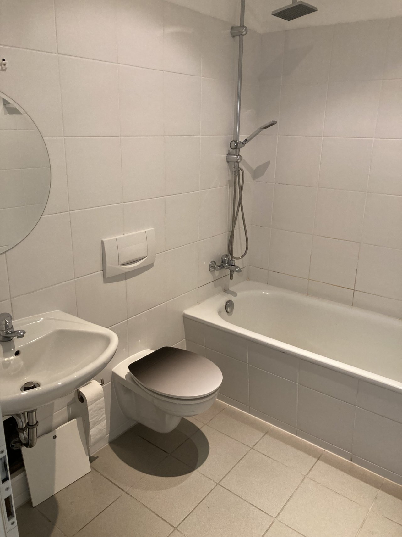 Bad mit Wanne