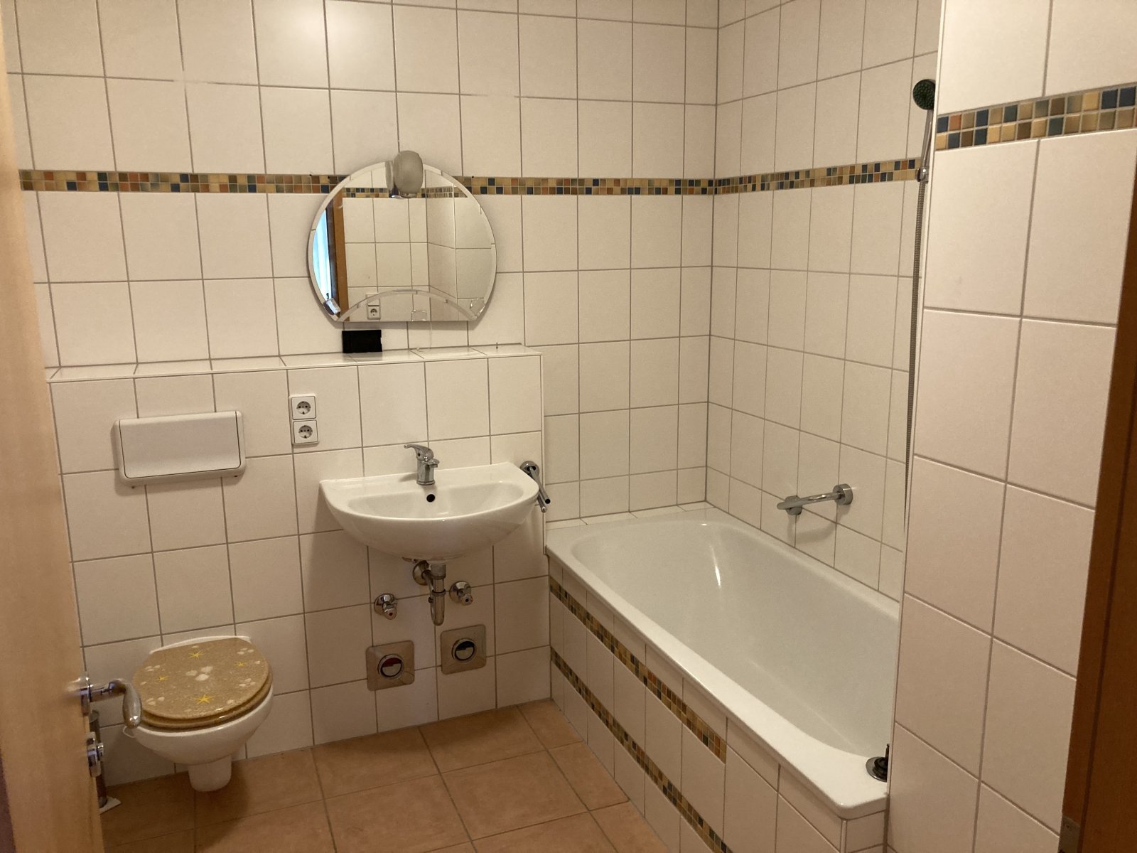 Bad mit Wanne