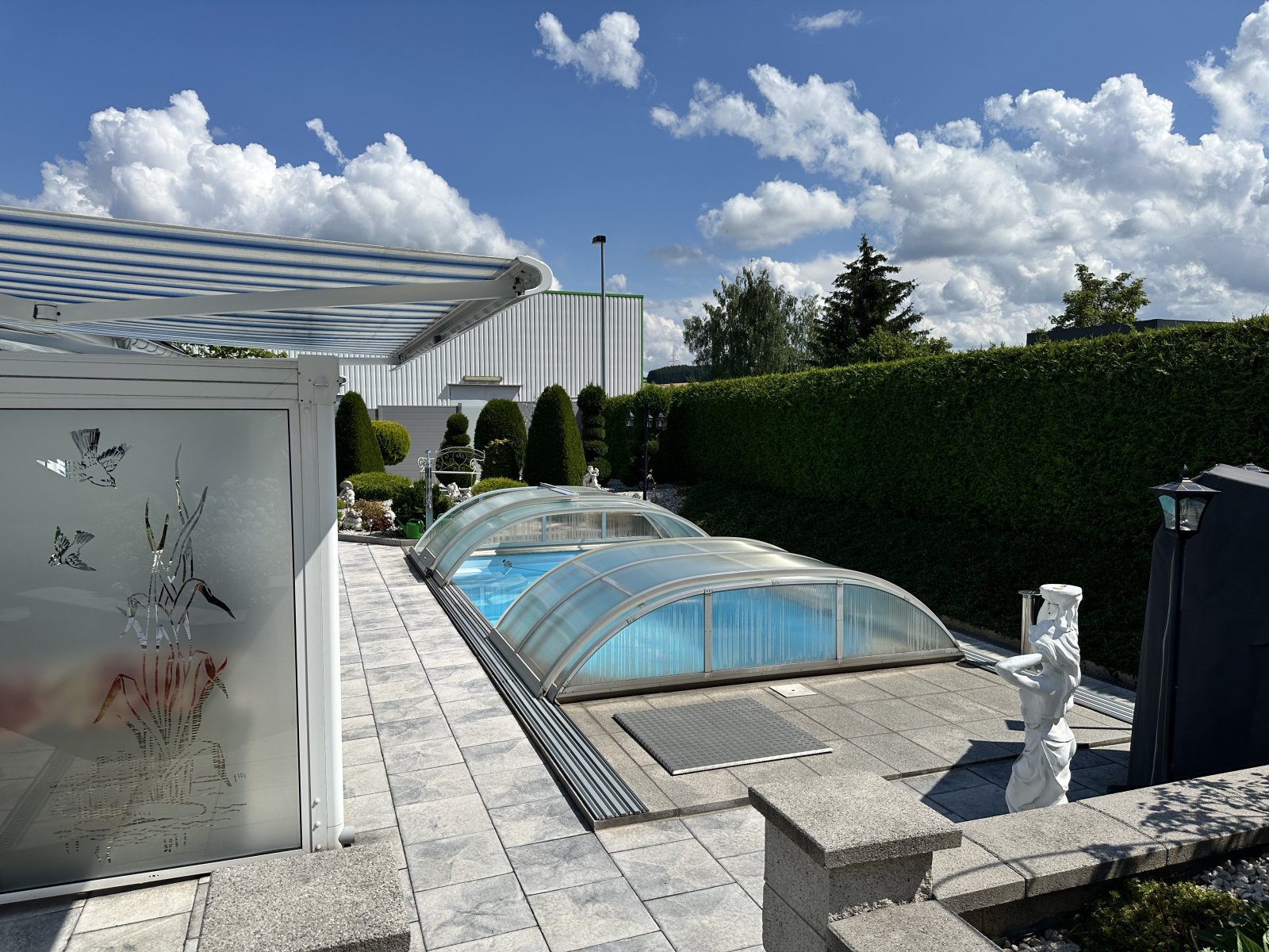 Pool Pool
