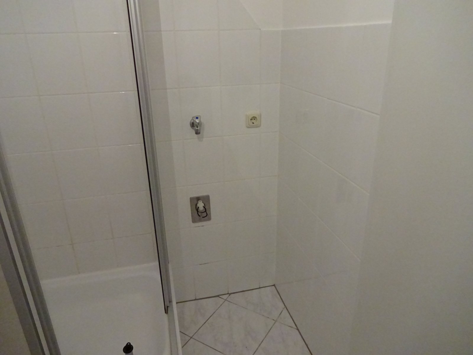 Bad mit Dusche Bad mit Dusche
