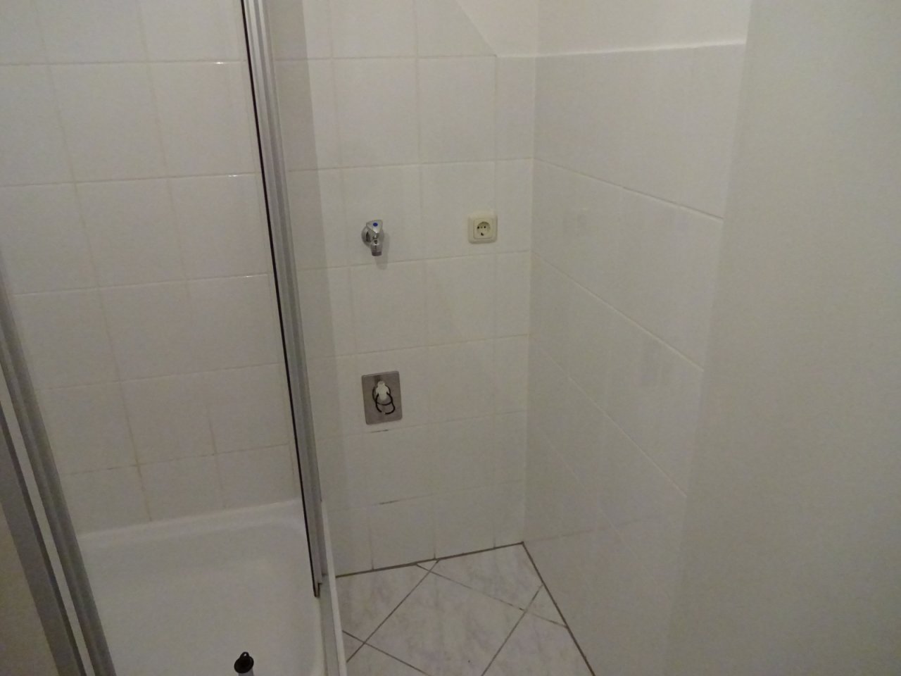 Bad mit Dusche Bad mit Dusche