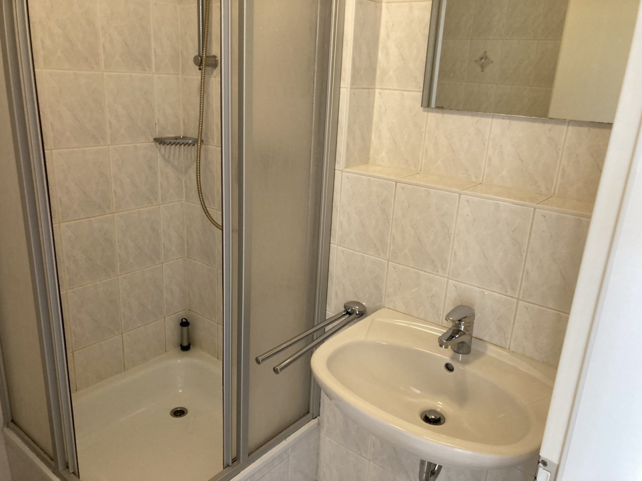 Bad mit Dusche