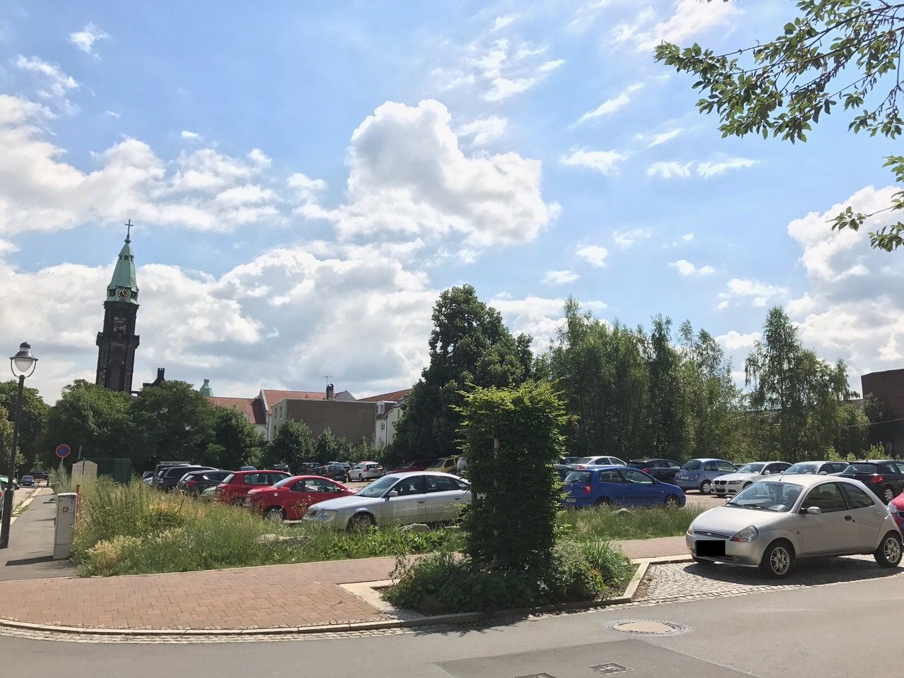 öffentlicher Parkplatz (230 m entfernt) öffentlicher Parkplatz (230 m entfernt)